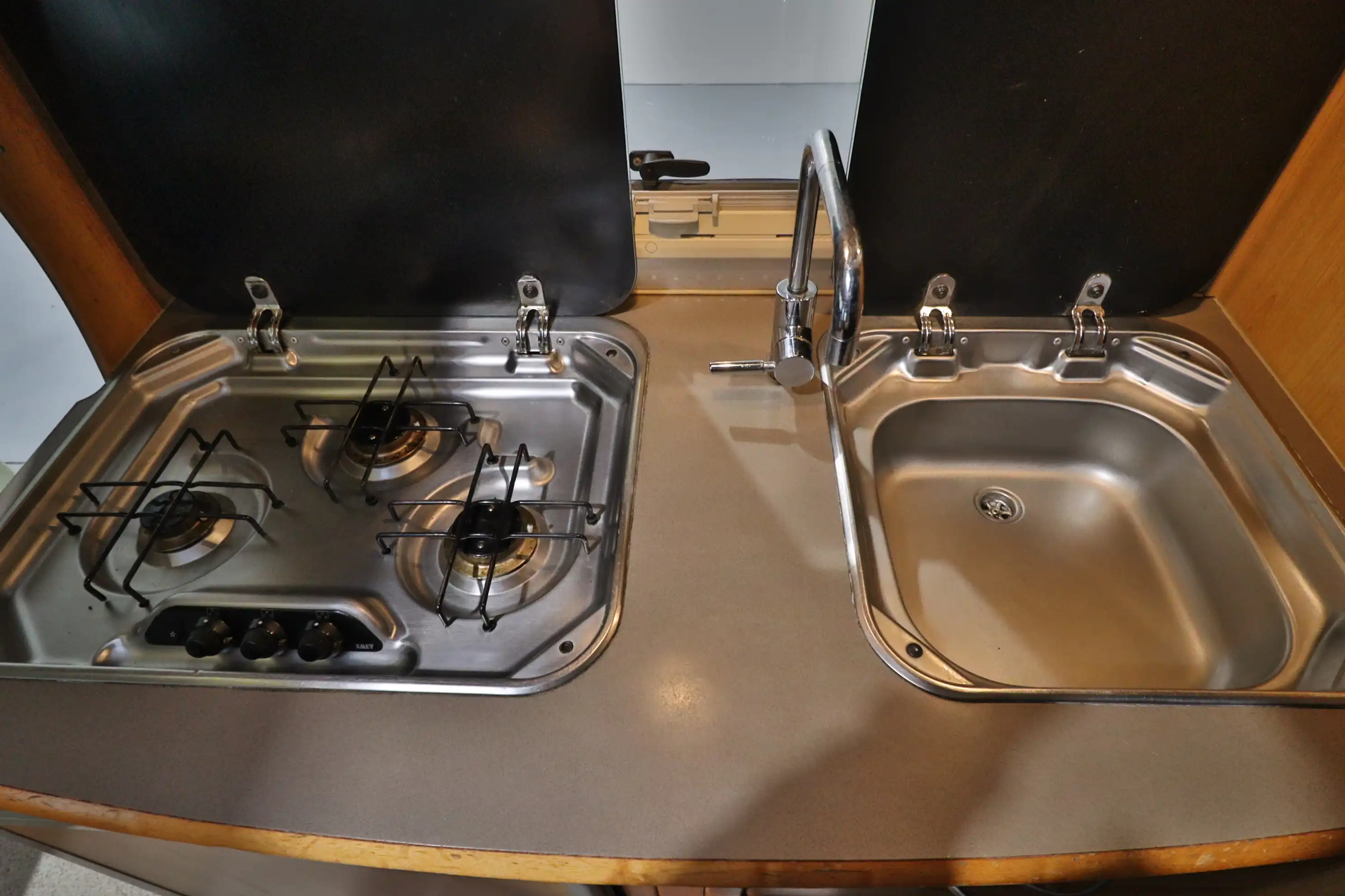 EURAMOBIL Contura 702 EB